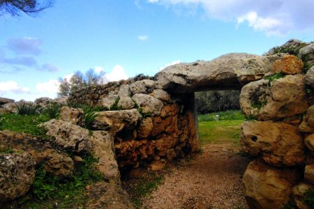 Visita guiada al yacimiento arqueológico de Son Catlar
