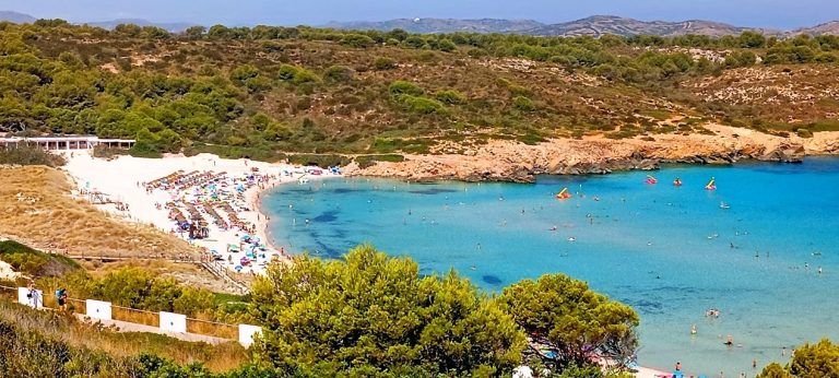 Spiaggia Arenal de Son Saura (Son Parc), Es Mercadal, Minorca