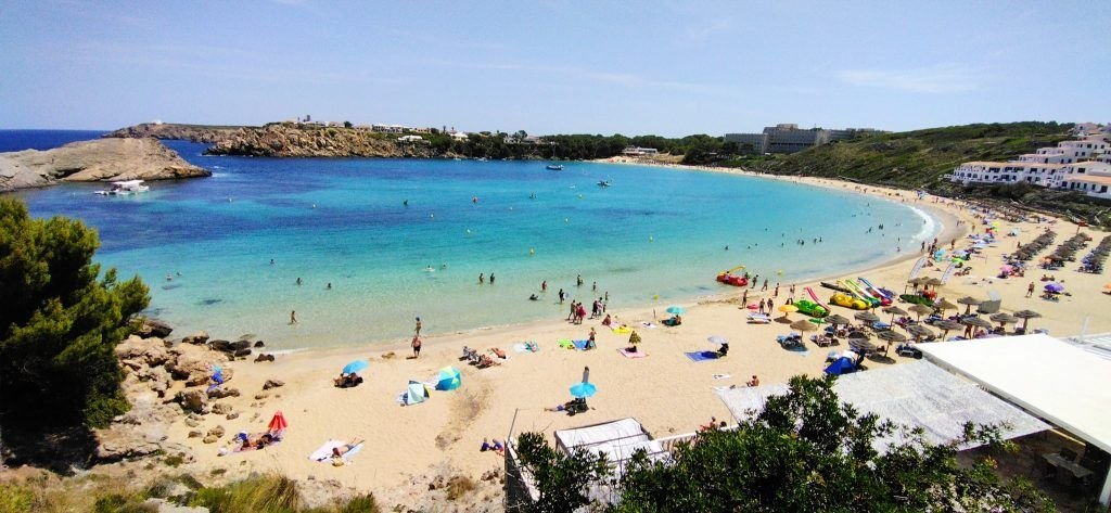 Playa de Arenal d’en Castell, Es Mercadal Costa norte